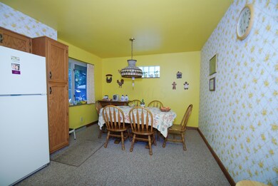 4474 Okell Rd, Columbus, OH 43224 - photo 7