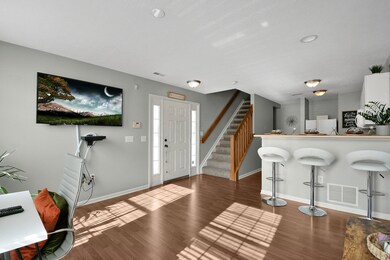 4826 Red Alder Dr unit 64826, Canal Winchester, OH 43110 - photo 2