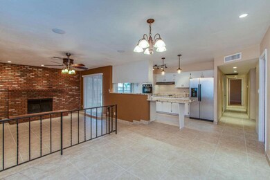 Huntington-Dining, Living, Kitchen