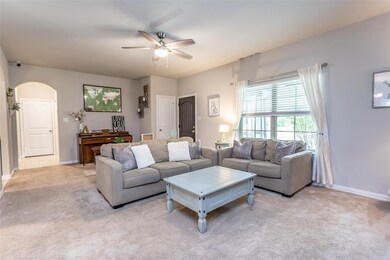 1615 S Lindsay St, Gainesville, TX 76240 - photo 4