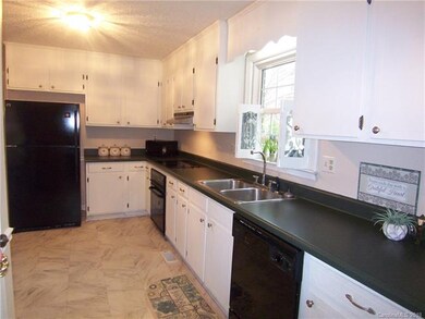 1210 Woodhill Dr, Shelby, NC 28152 - photo 5