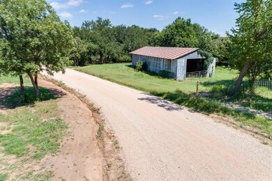 1018 N 44 Ln, Weatherford, TX 76085 - photo 2
