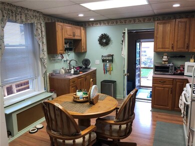 324 N 13th St, Allentown, PA 18102 - photo 5