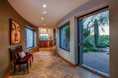 004_Entry Way
