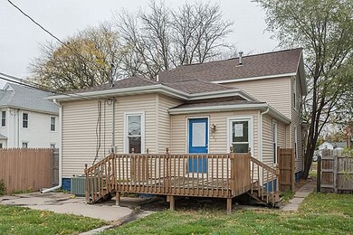 409 F Ave NW, Cedar Rapids, IA 52405 - photo 2