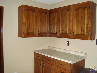 3608 SW Woodvalley Place, Topeka, KS 66614 - photo 6