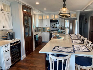 108 11th St N unit Top Floor, Brigantine, NJ 08203 - photo 5