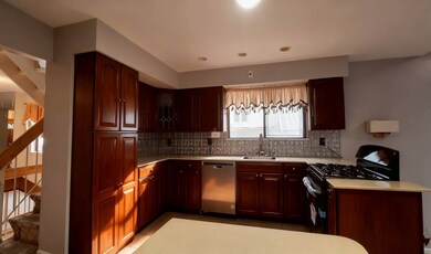16 Travis Ave, Staten Island, NY 10314 - photo 4