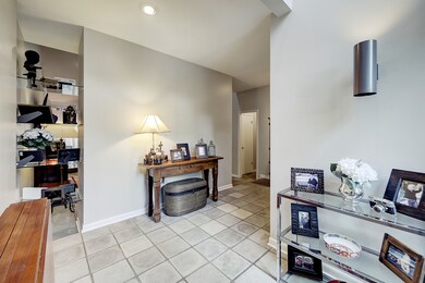 10131 Valley Forge Dr, Houston, TX 77042 - photo 7