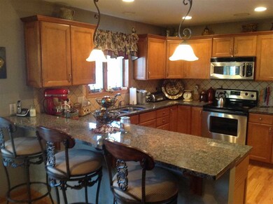 4733 W Rutland Rd, Brooklyn, WI 53521 - photo 3