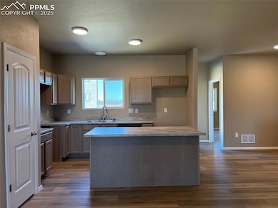 6104 Harper Ln, Pueblo, CO 81008 - photo 4