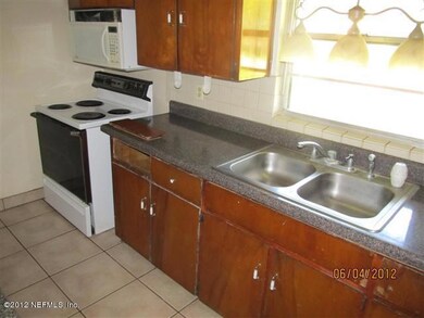 6037 Marsha Dr, Jacksonville, FL 32205 - photo 7