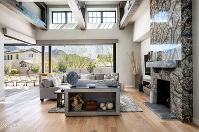 Great Room with Mountain Views