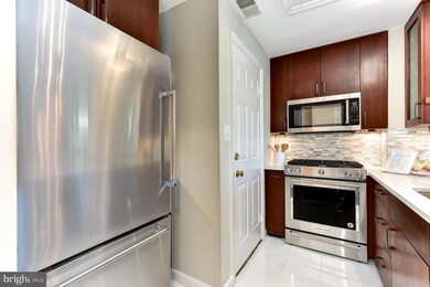 2411 1/2 20th St NW unit 1008, Washington, DC 20009 - photo 7