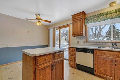 913 4th Ave N, Sauk Rapids, MN 56379 - photo 5