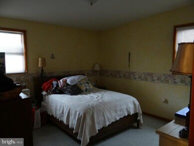 197 Theodore Dr, Chambersburg, PA 17202 - photo 6