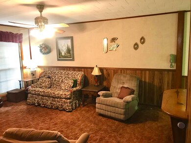 Very Spacious living room