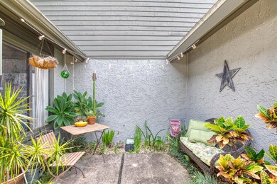 160LimewoodPlace#4-2