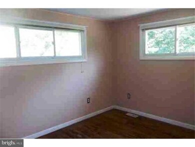 418 Lee Ave, Spring City, PA 19475 - photo 2