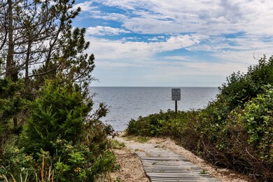 Town way to water off Shore Road