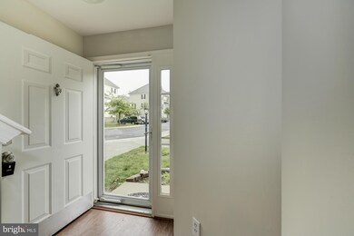 22974 Fontwell Square, Sterling, VA 20166 - photo 4