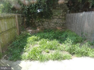 489 E Penn St, Philadelphia, PA 19144 - photo 6