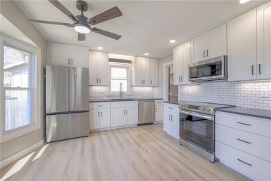 705 NW 19th St, Blue Springs, MO 64015 - photo 2