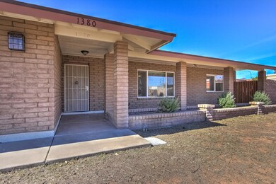 1380 N Nebraska St-6