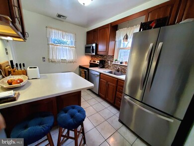 21 Walnut Rd, Wallingford, PA 19086 - photo 4