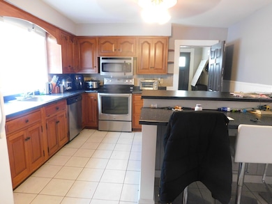 94 Edwards St unit 1, Quincy, MA 02169 - photo 2