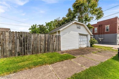 2500 E 32nd St, Lorain, OH 44055 - photo 4