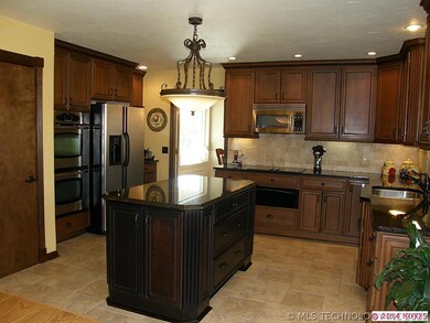 Updated Kitchen with LOTS of NEW features!