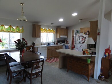Kitchen & Dining Room