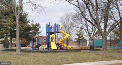 2700 Snowbird Terrace unit 12-13, Silver Spring, MD 20906 - photo 2