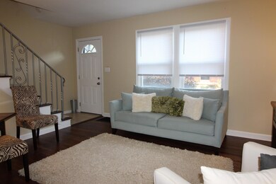 Living Rm w/Natural Lighting