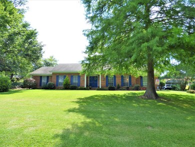 1018 Pope Cir, McComb, MS 39648 - photo 3