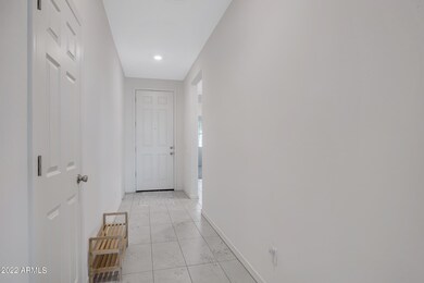 3019 E Fairview Ave-6