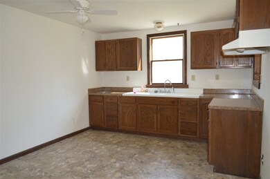 5455 N State Road 23, Grovertown, IN 46531 - photo 7