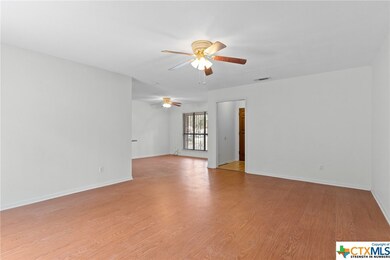 1106 Rhonda Lee St, Copperas Cove, TX 76522 - photo 6