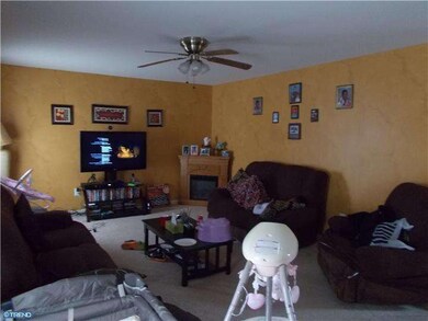 514 Maidstone Dr, Williamstown, NJ 08094 - photo 4