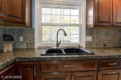 310 Talahi Rd SE, Vienna, VA 22180 - photo 4