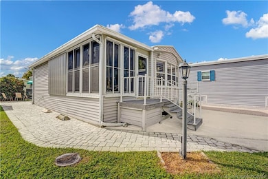 587 Nettles Blvd, Jensen Beach, FL 34957 - photo 3