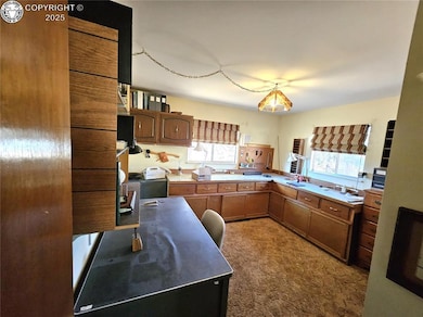 685 Dozier Ave, Canon City, CO 81212 - photo 5