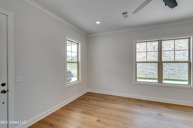 320 Celadon Way Int-5