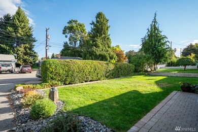 1120 1st St SE, East Wenatchee, WA 98802 - photo 2