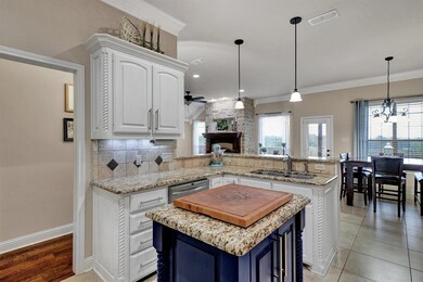 1677 Skidmore Ln, Tyler, TX 75703 - photo 3