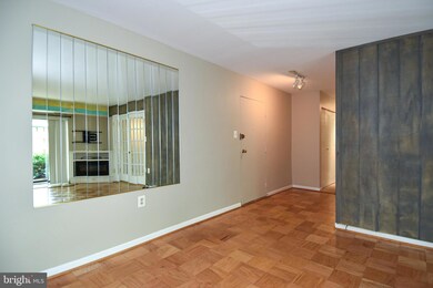 6139 Leesburg Pike unit 206, Baileys Crossroads, VA 22041 - photo 6