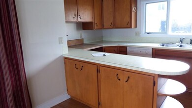 161 Nashua St unit A, Milford, NH 03055 - photo 6