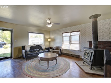 2917 Colorado St, Longview, WA 98632 - photo 5