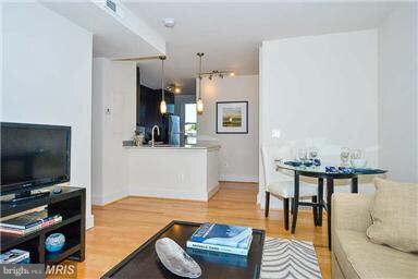 812 Otis Place NW unit 2, Washington, DC 20010 - photo 4